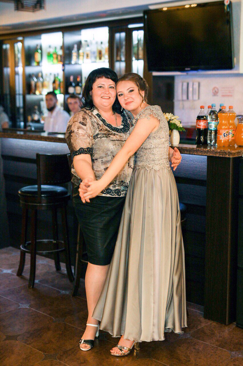 Yulia and her mom