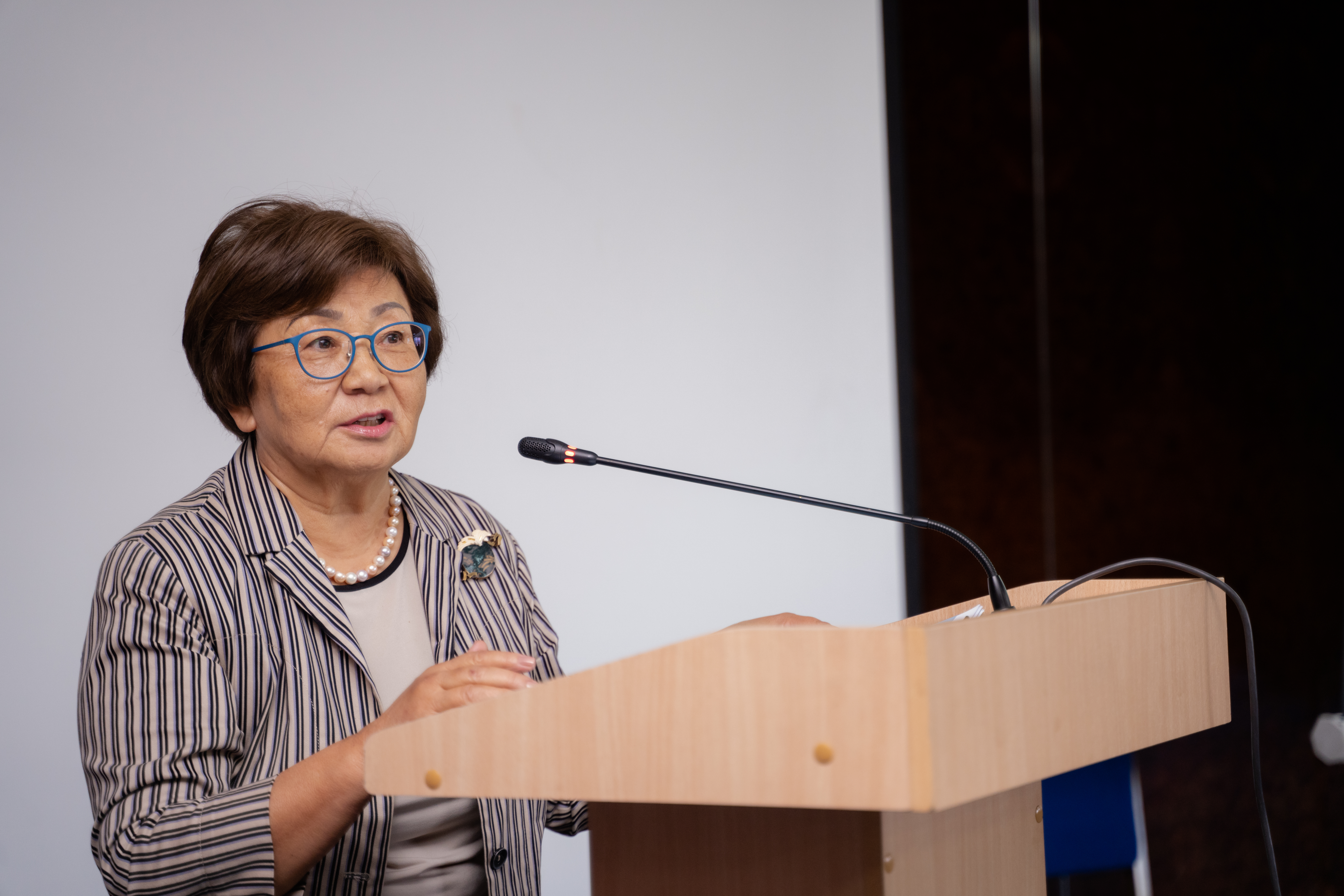Roza Otunbayeva, former President of Kyrgyzstan, at the UniCEN event
