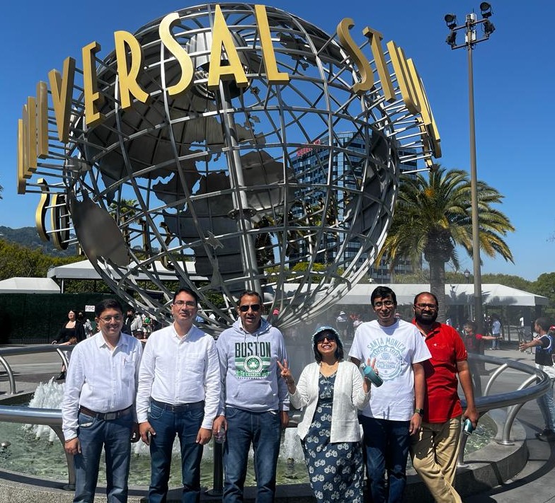 IVLP Cohort at Universal Studios