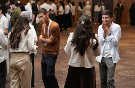 YPIP 2025_Participants Engaging with Internship Opportunities.png