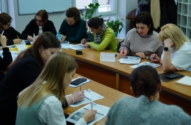 ALC Moldova Hero Image- USM Professors Studying American English Resources from ALC 