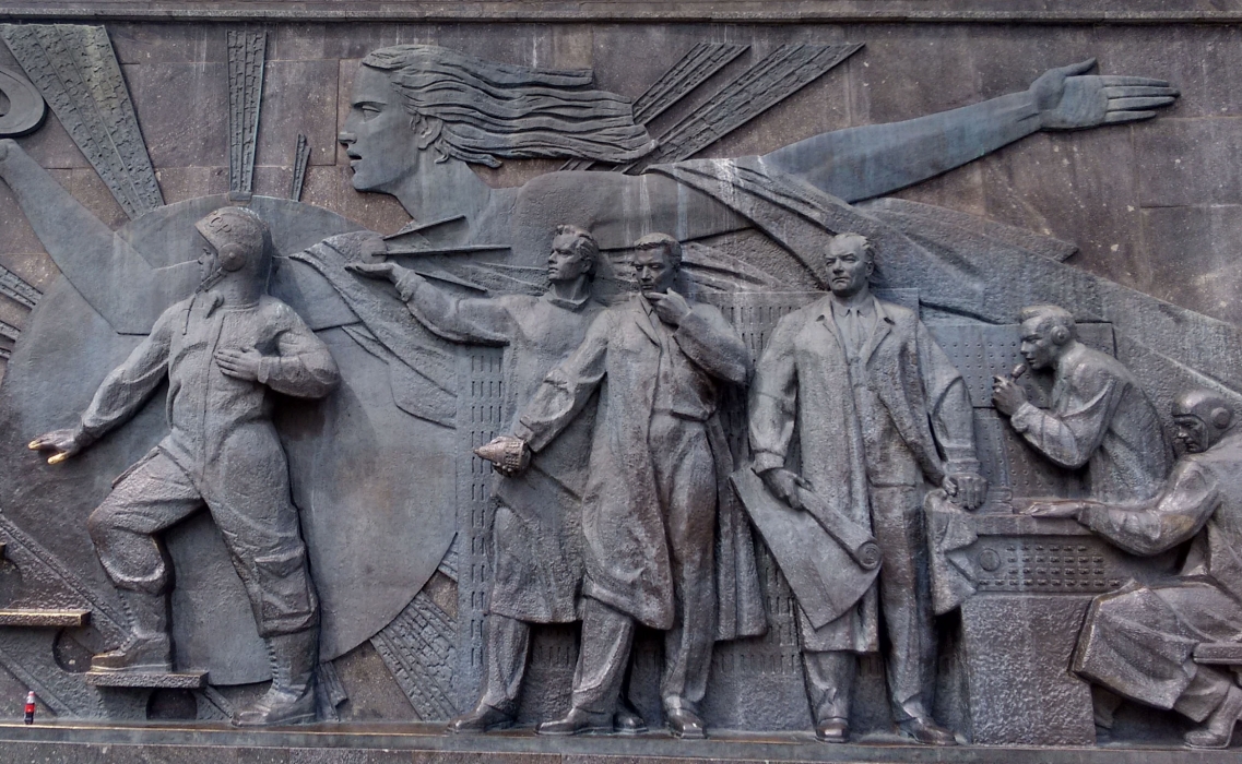 Politics and Public Diplomacy in Contemporary Russia